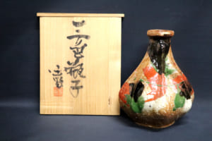 三色瓶子