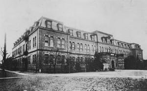 東京高等工業学校本館